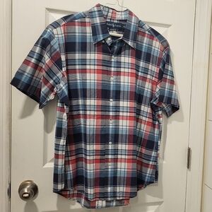 Plaid short-sleeve button-down shirt